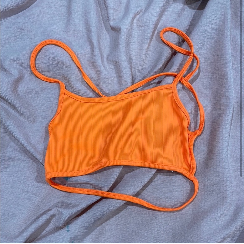 orange top